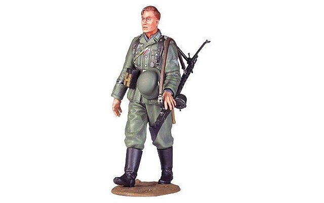 Tamiya 1/35 Wehrmacht Tank Crew and Infantryman